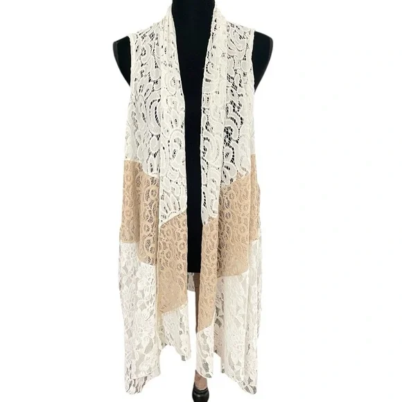 Chicos Mix Lace Tiered Vest Medium Antique White Sheer Boho Chic Casual feminine - Picture 1 of 5